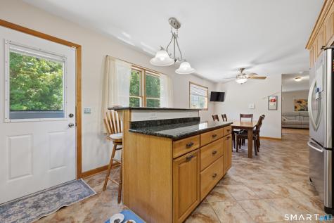 11 Birdseye Rd Extension Shelton CT 06484