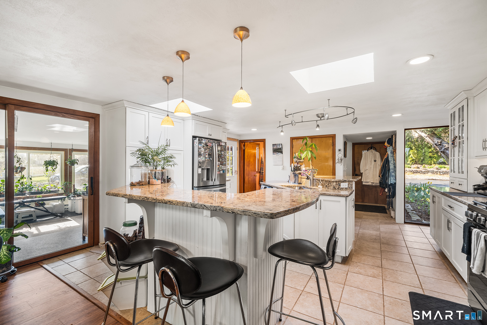 6 Shore Road Waterford CT 06385