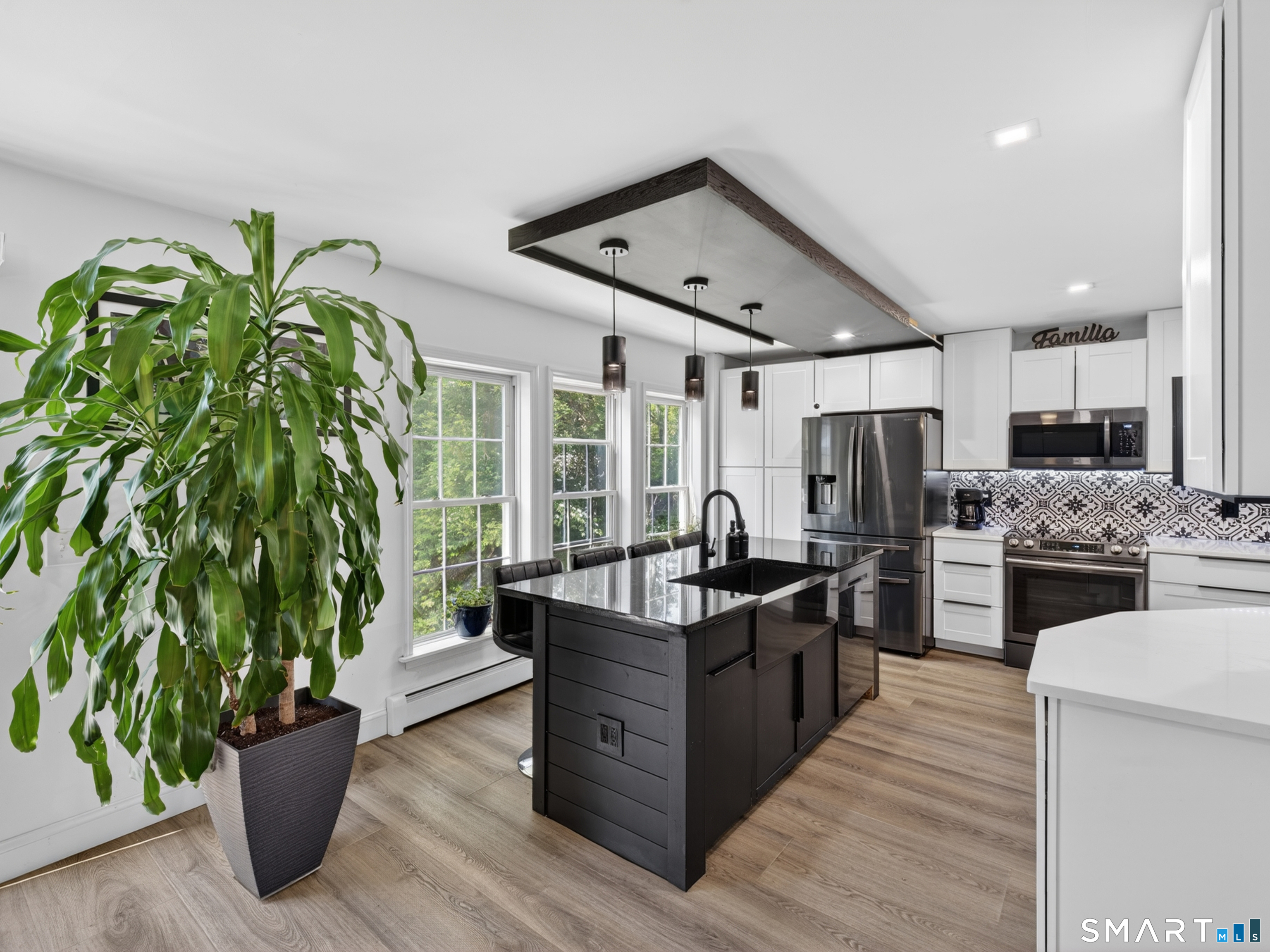 5 Grove Avenue Groton CT 06340