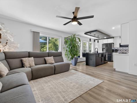 5 Grove Avenue Groton CT 06340