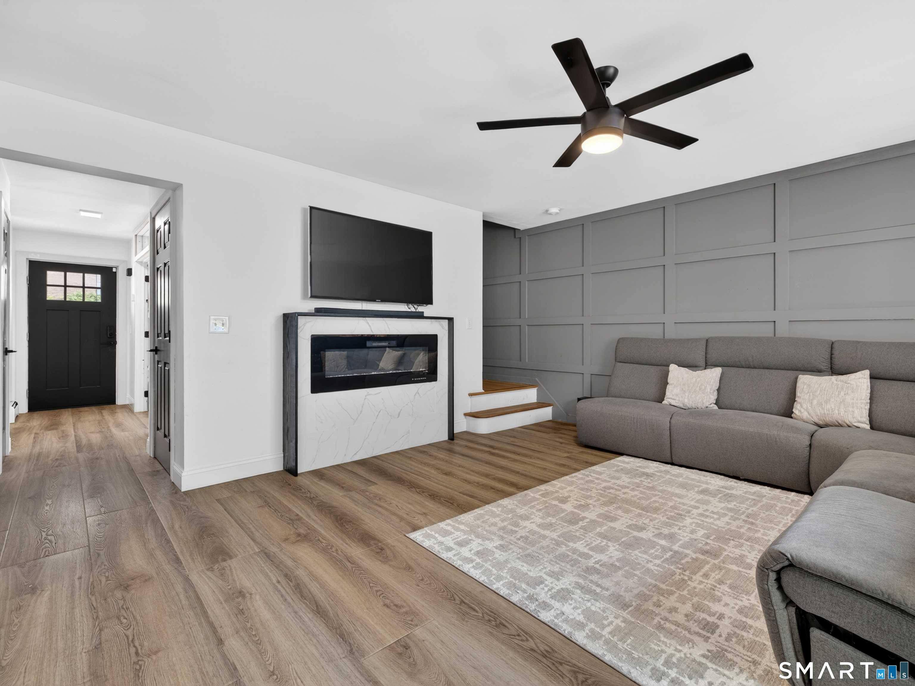 5 Grove Avenue Groton CT 06340