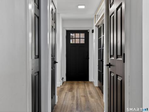 5 Grove Avenue Groton CT 06340