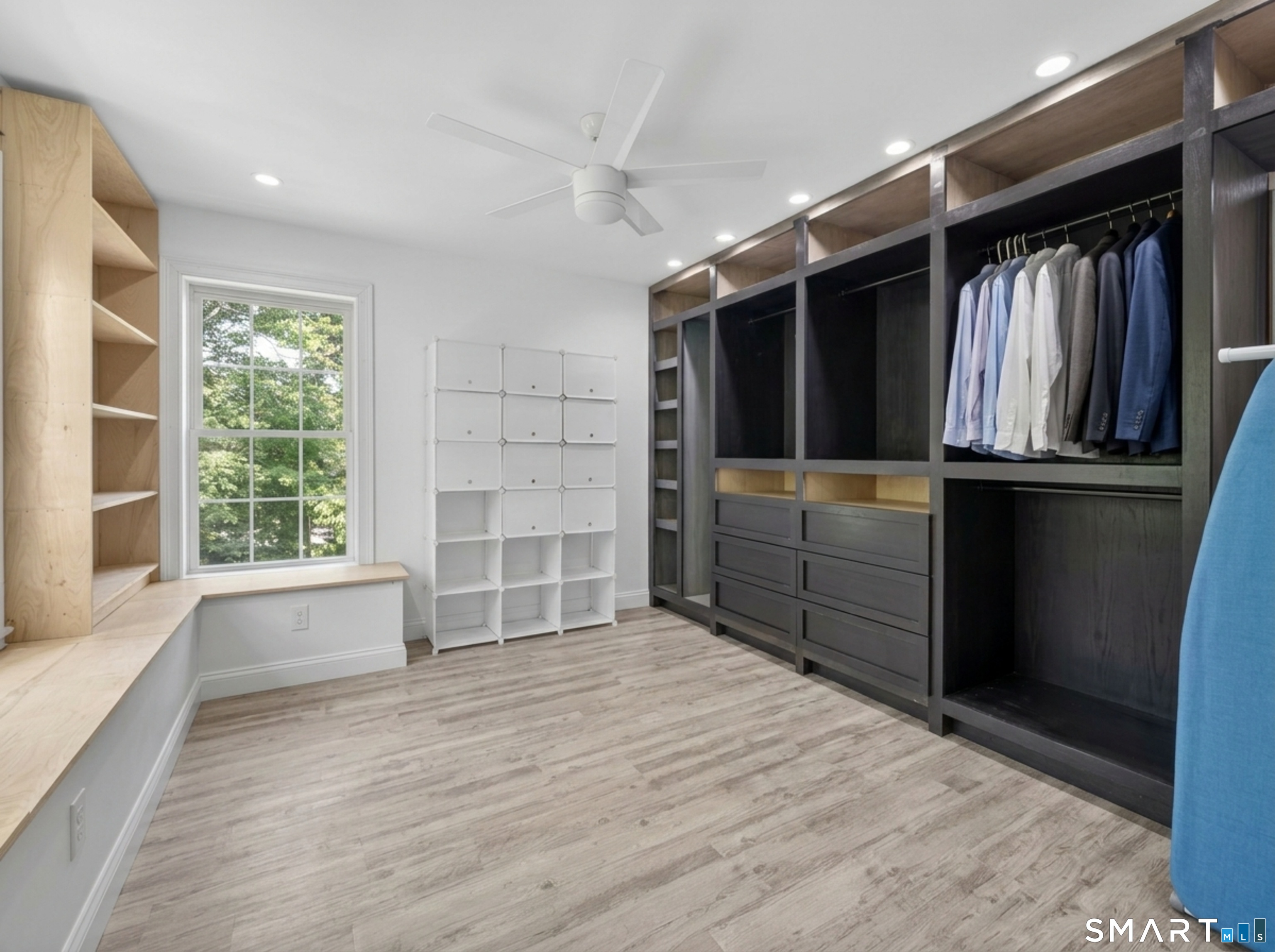 5 Grove Avenue Groton CT 06340