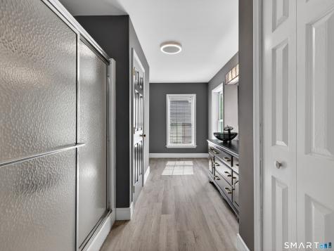 5 Grove Avenue Groton CT 06340