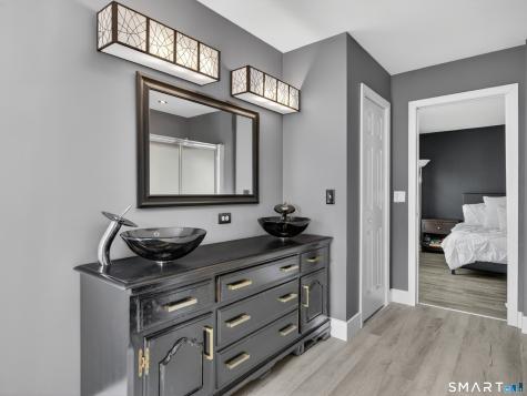 5 Grove Avenue Groton CT 06340