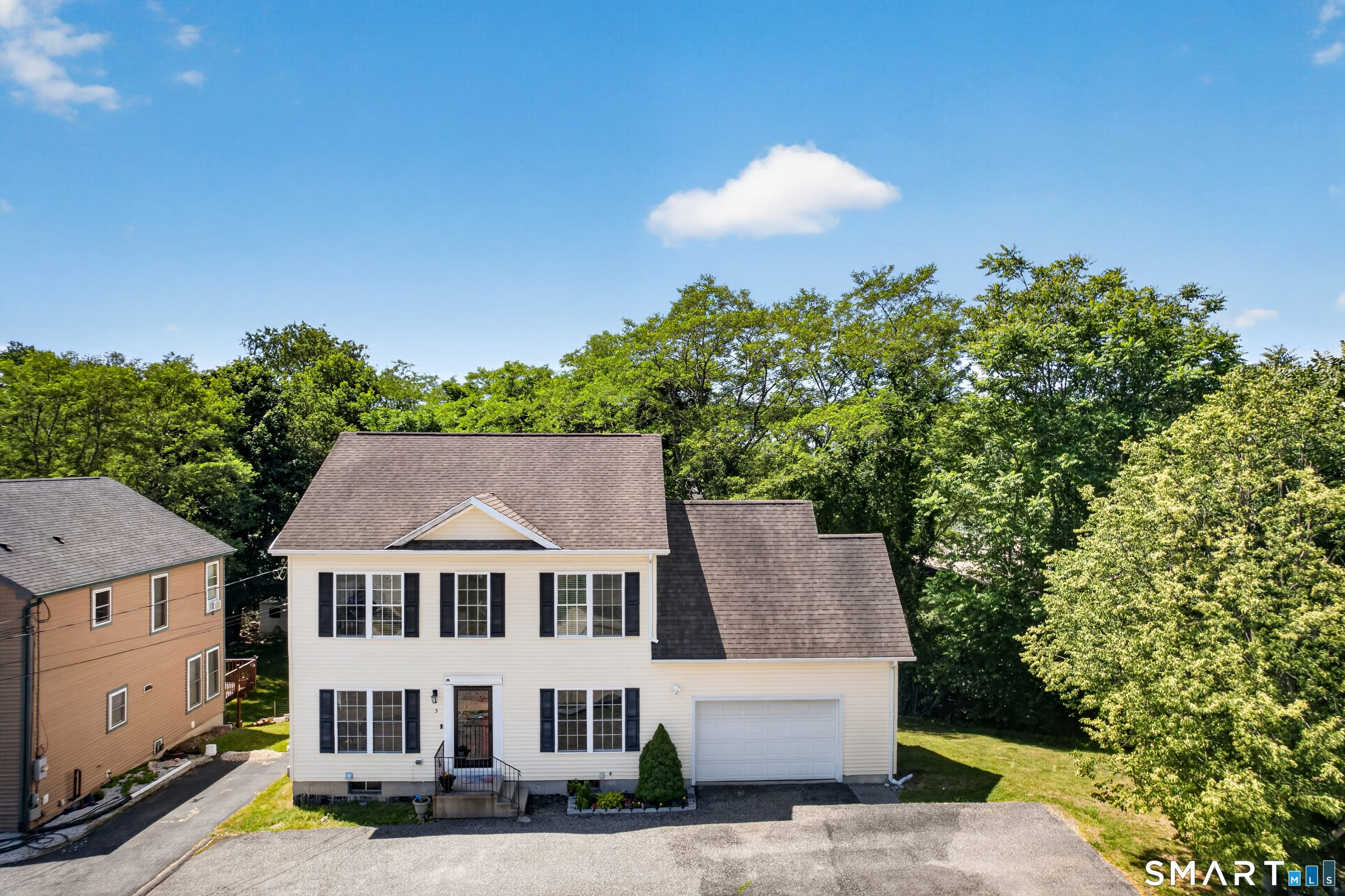 5 Grove Avenue Groton CT 06340