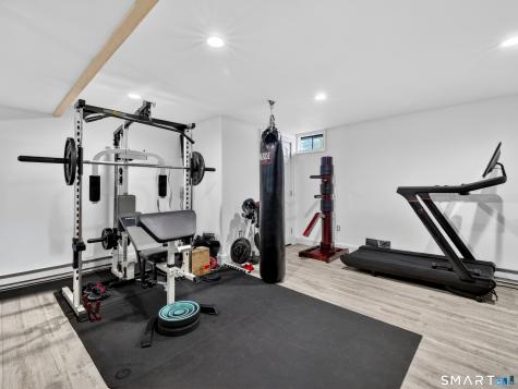 5 Grove Avenue Groton CT 06340