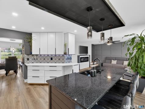 5 Grove Avenue Groton CT 06340