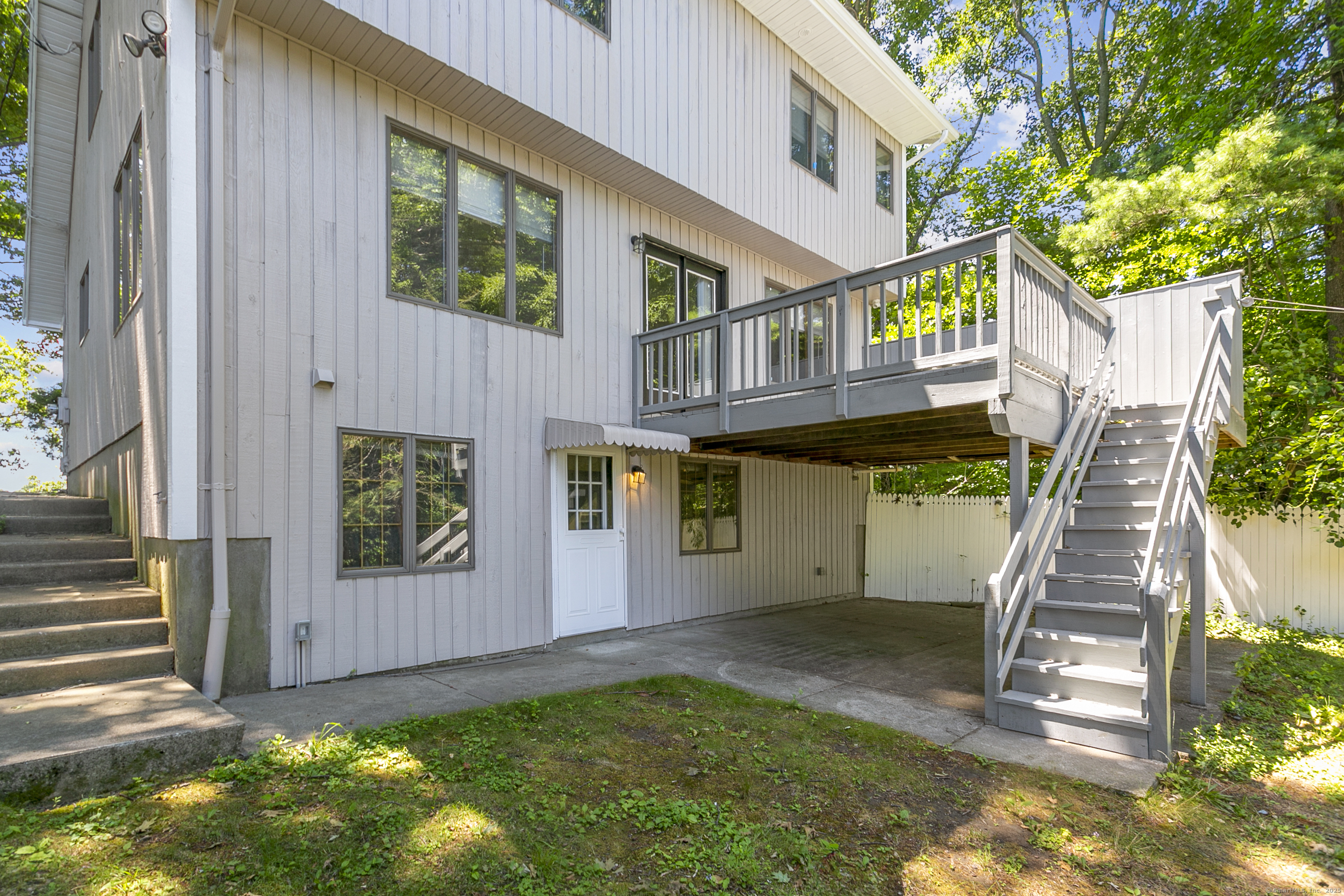 142 Chatham Terrace Bridgeport CT 06606