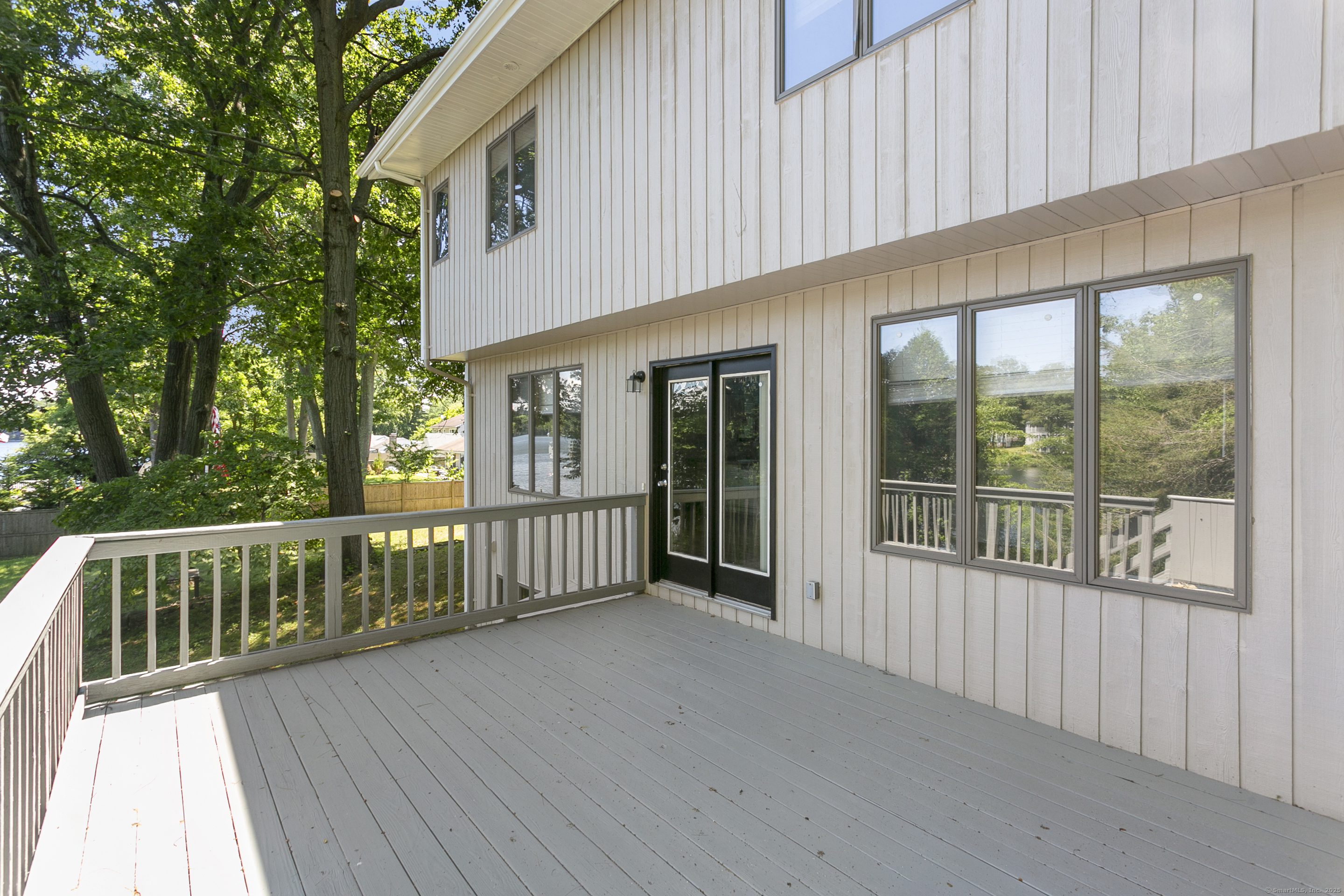 142 Chatham Terrace Bridgeport CT 06606