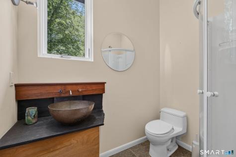 112 River Road Essex CT 06426