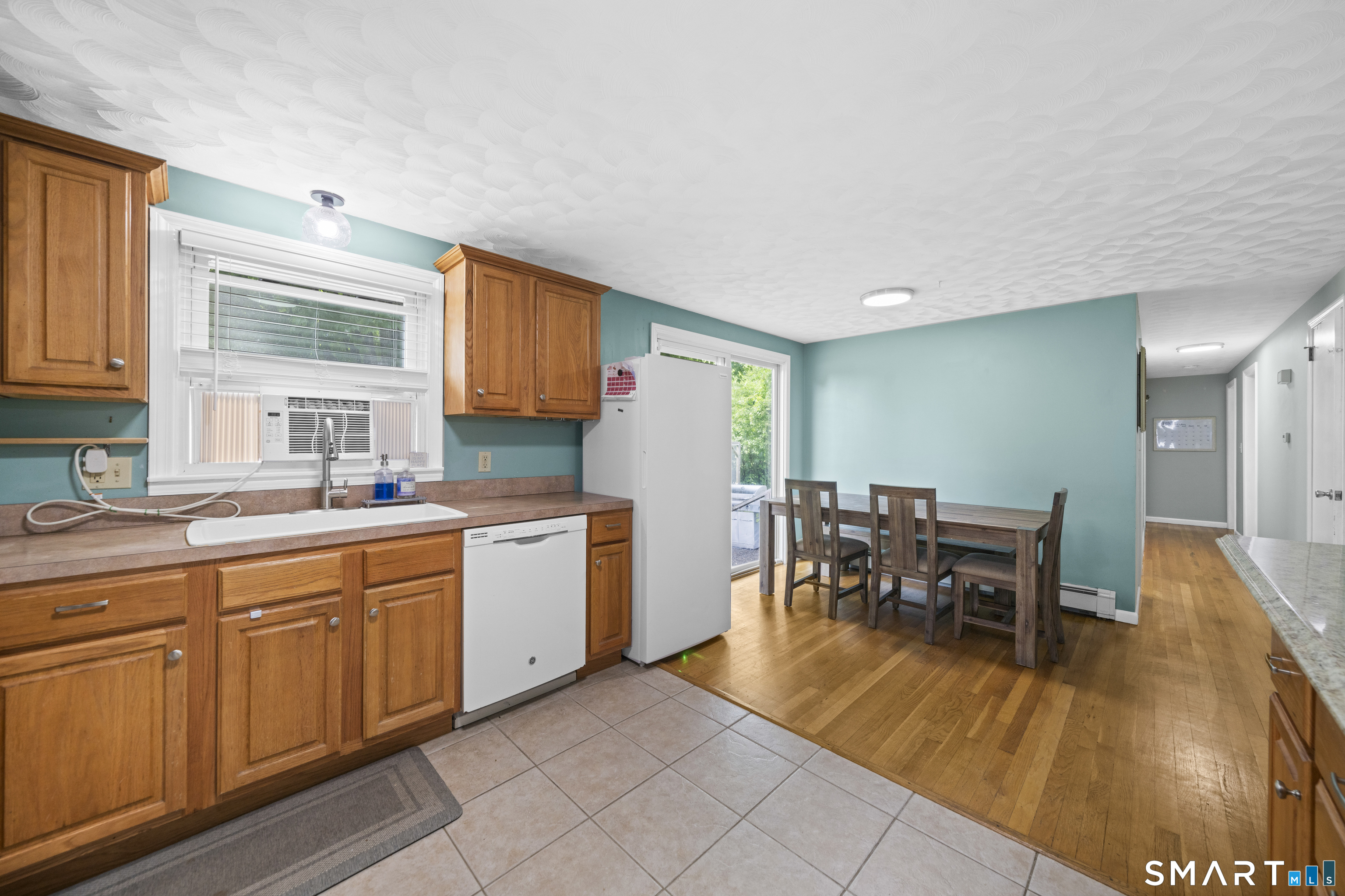 24 Kennedy Drive Enfield CT 06082