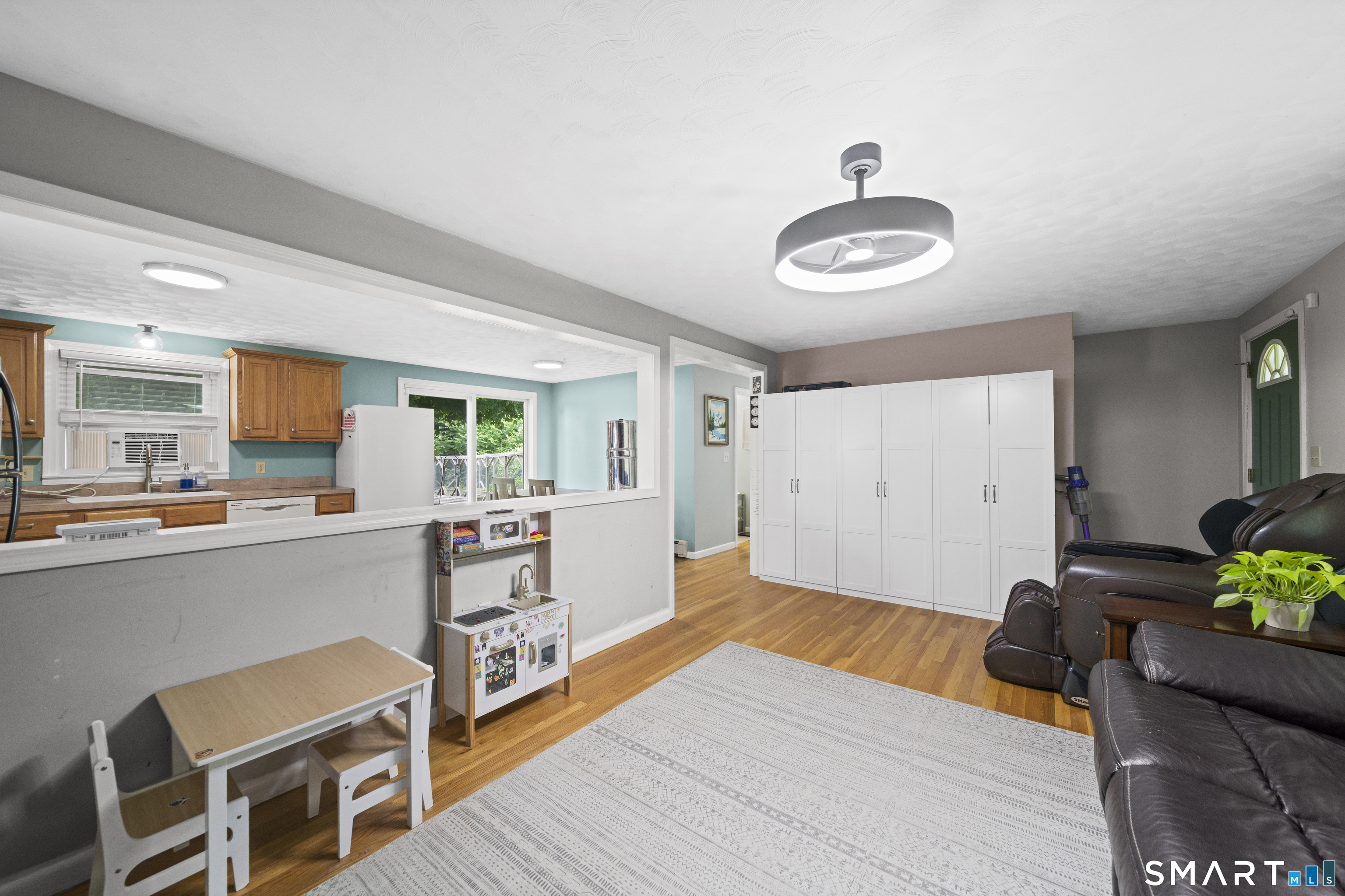 24 Kennedy Drive Enfield CT 06082