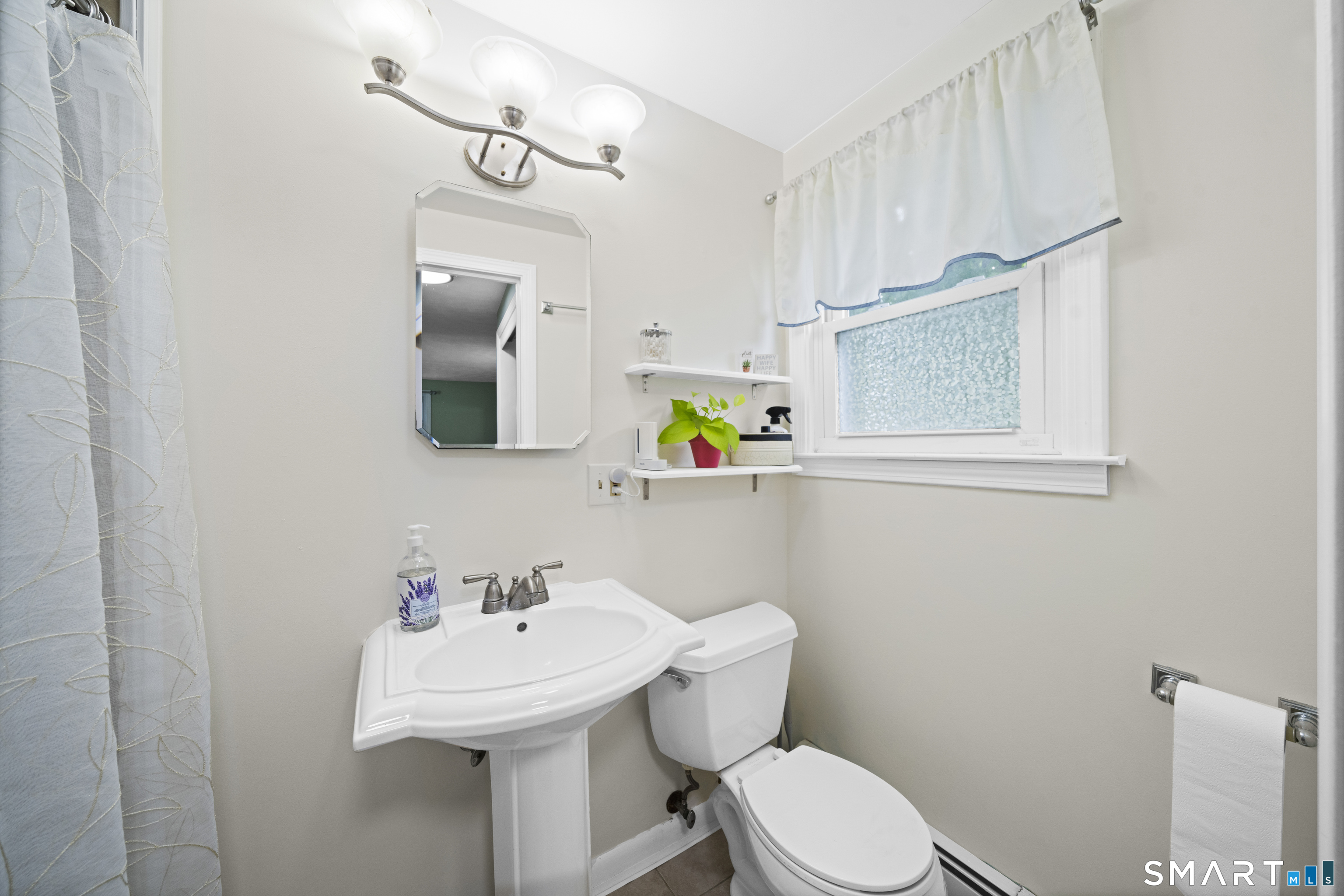 24 Kennedy Drive Enfield CT 06082