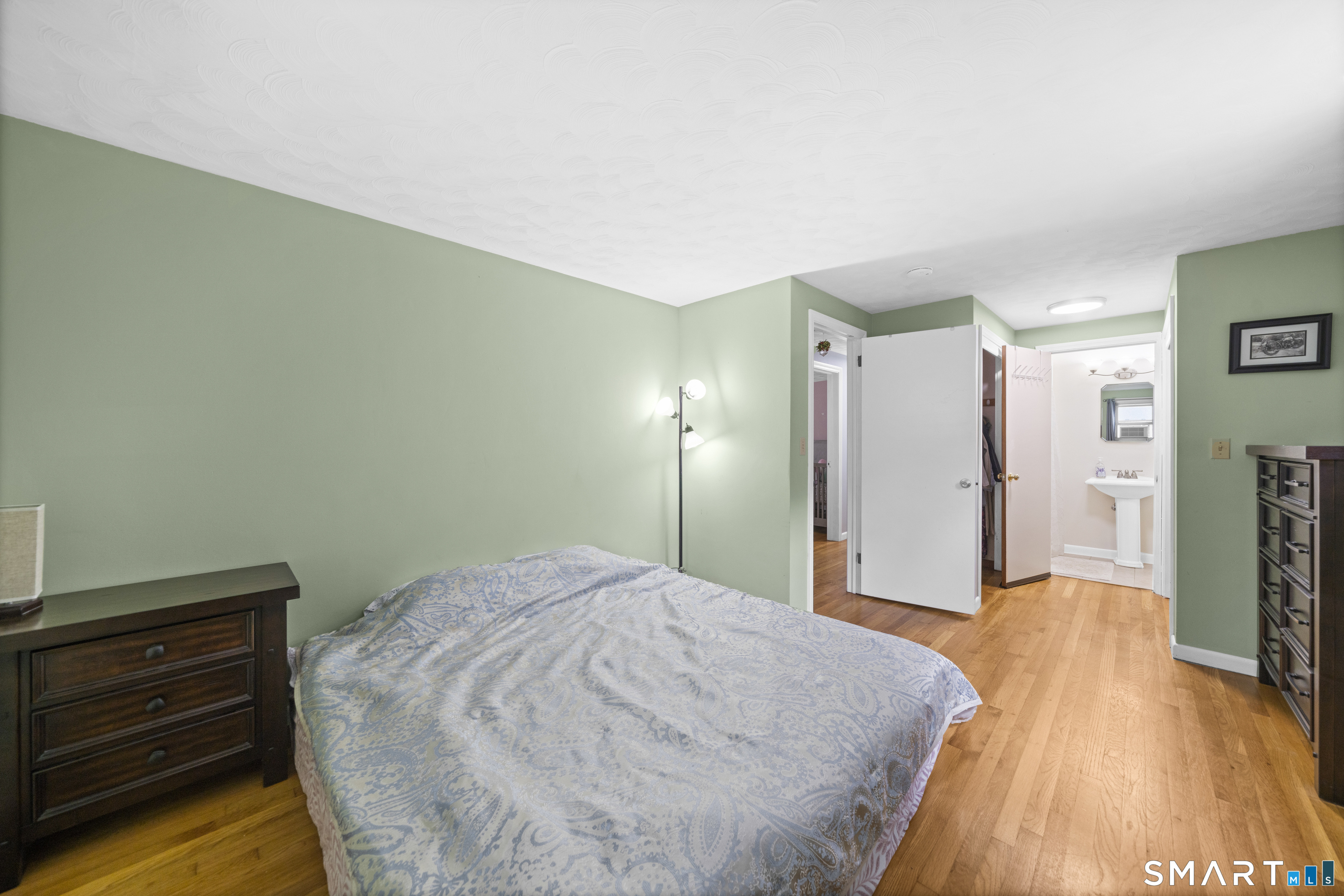 24 Kennedy Drive Enfield CT 06082