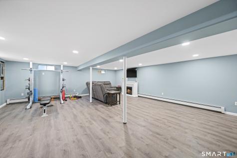 24 Kennedy Drive Enfield CT 06082