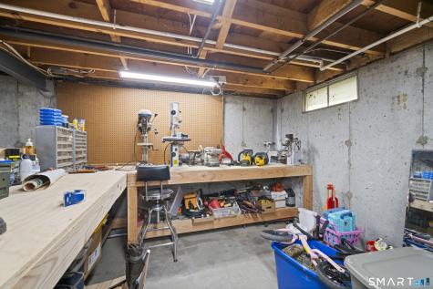 24 Kennedy Drive Enfield CT 06082