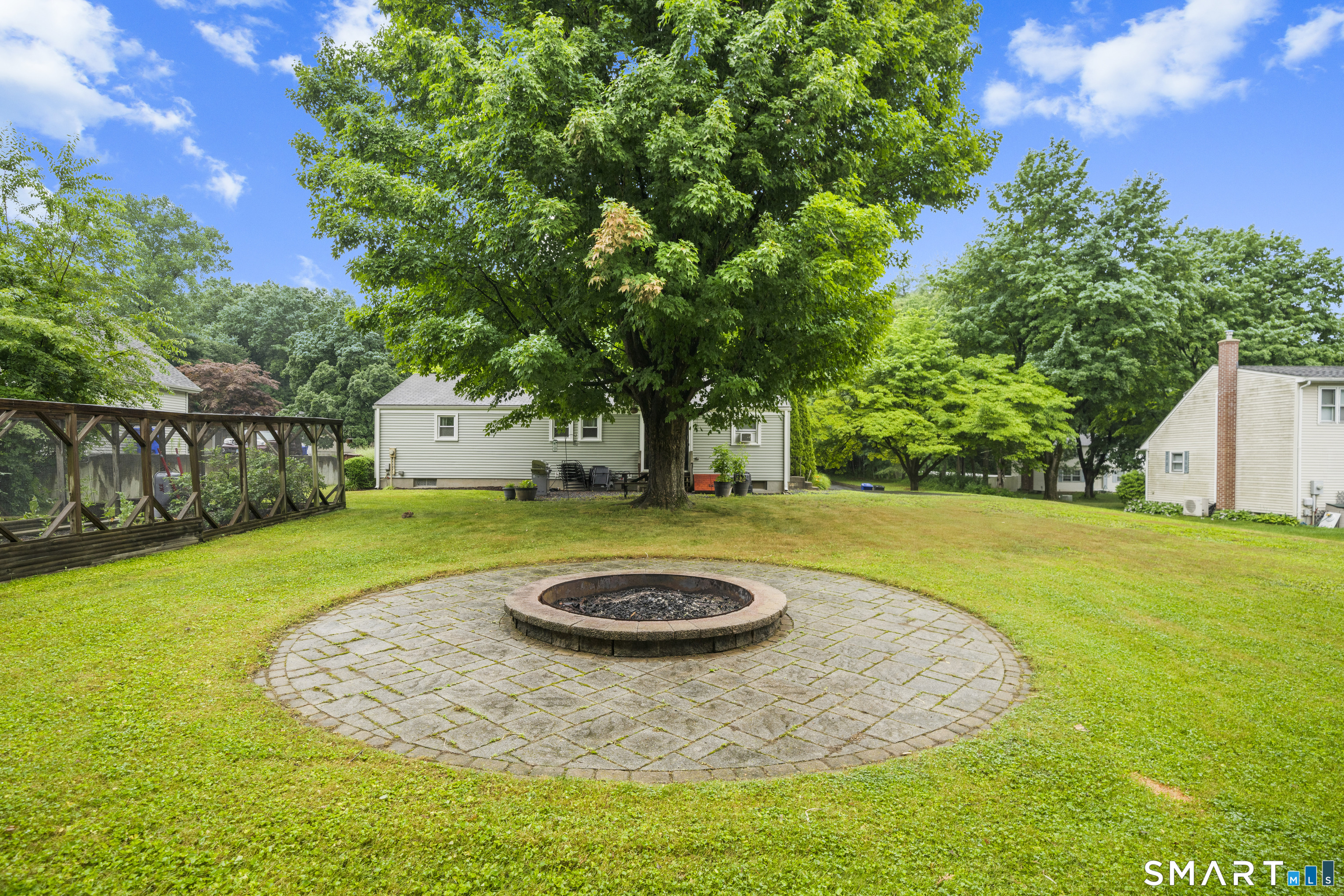 24 Kennedy Drive Enfield CT 06082