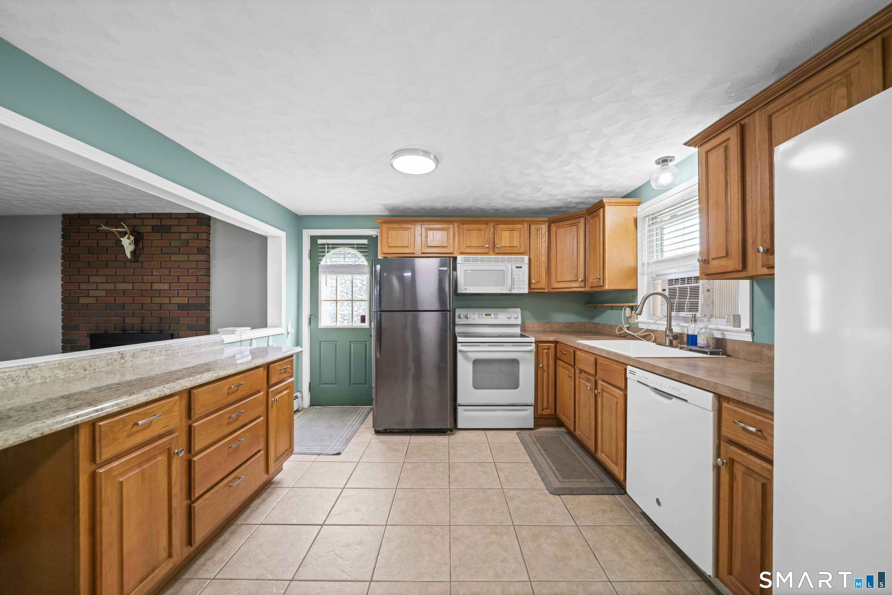 24 Kennedy Drive Enfield CT 06082