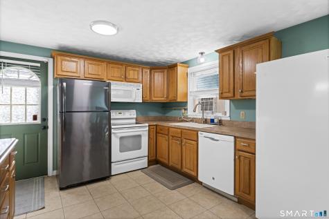24 Kennedy Drive Enfield CT 06082