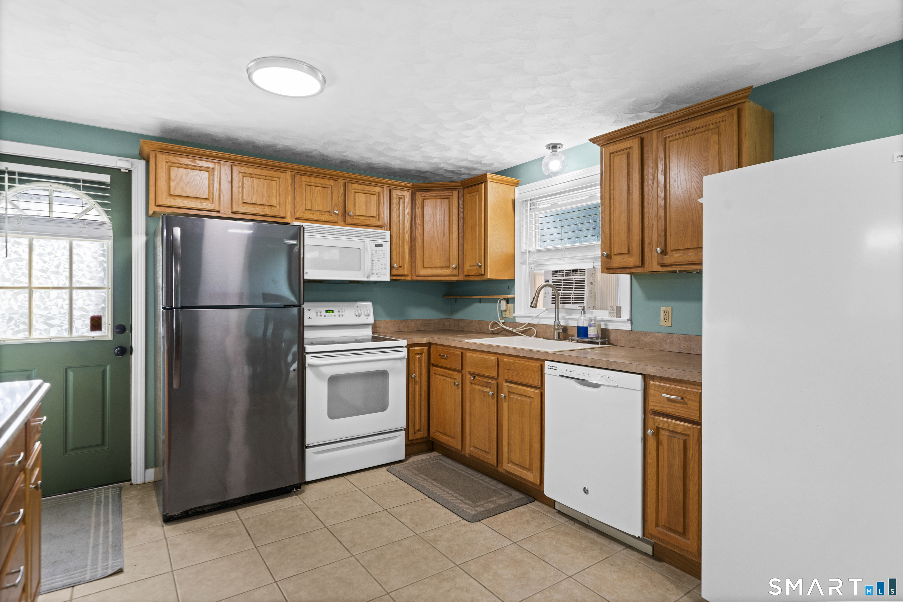 24 Kennedy Drive Enfield CT 06082