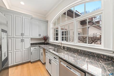 4 Cowdray Park Drive Greenwich CT 06831