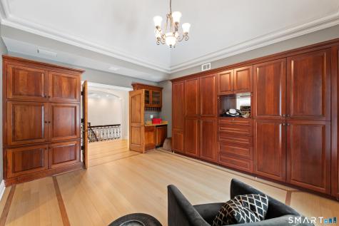 4 Cowdray Park Drive Greenwich CT 06831