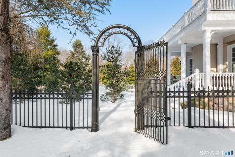 4 Cowdray Park Drive Greenwich CT 06831