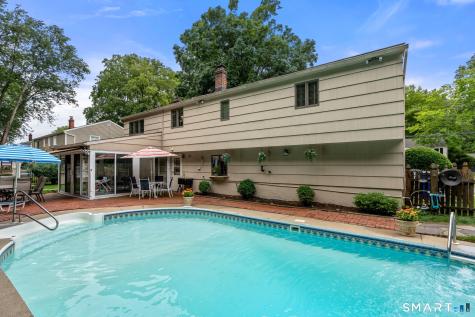 208 Sigwin Drive Fairfield CT 06824