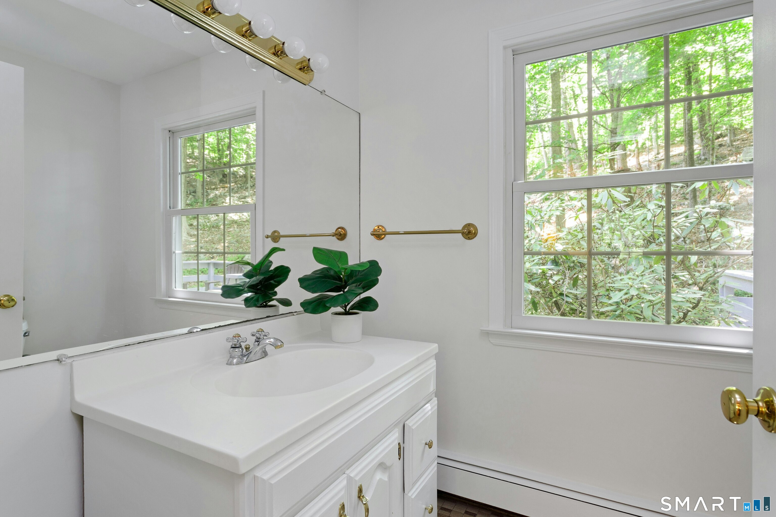 8 Mountain Trail Stamford CT 06903