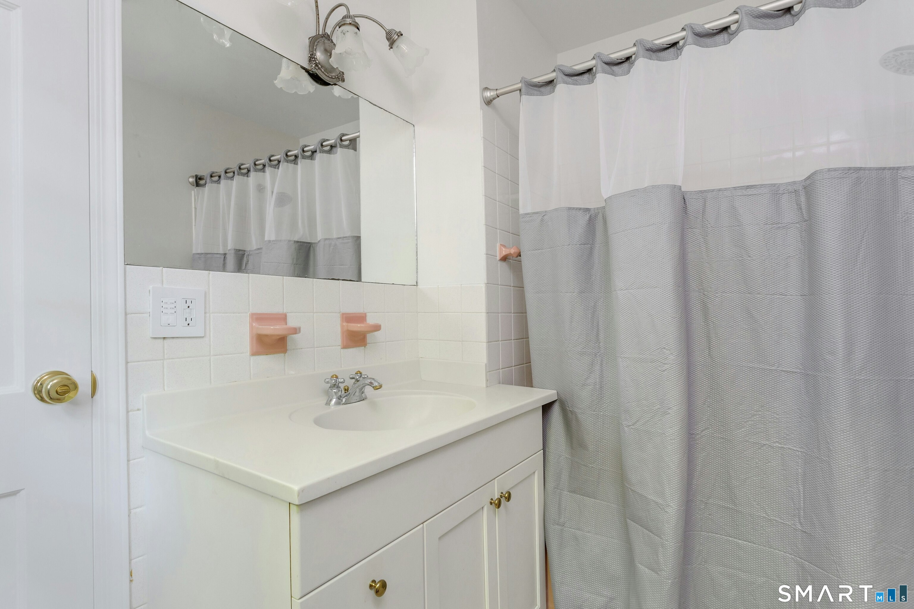 8 Mountain Trail Stamford CT 06903