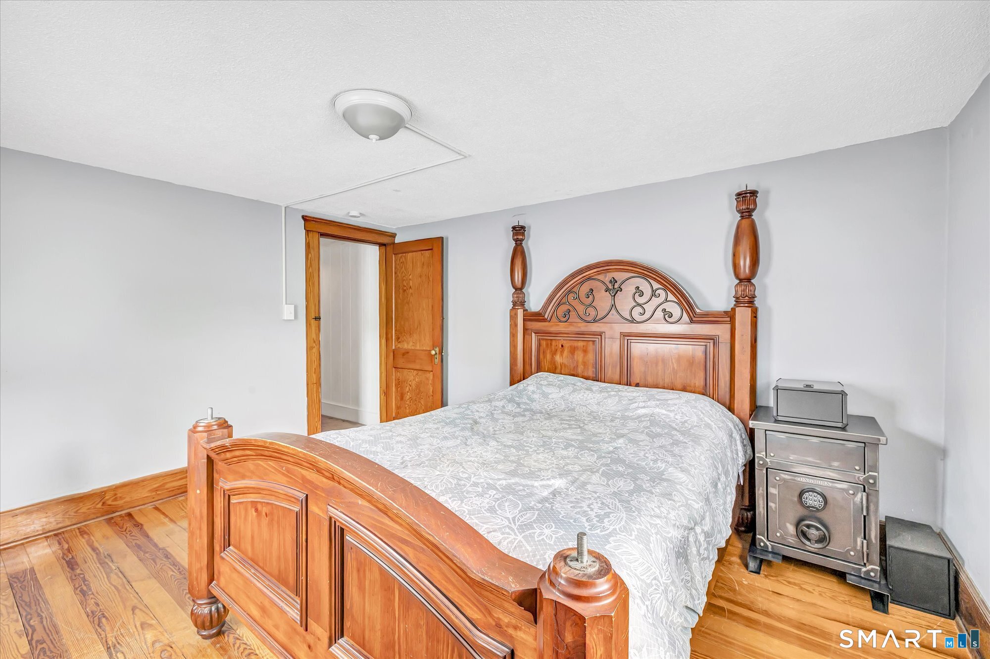 77 Bull Avenue Wallingford CT 06492