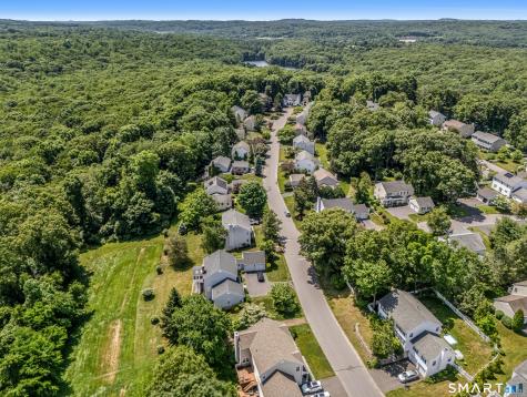 85 Old Colony Road Monroe CT 06468