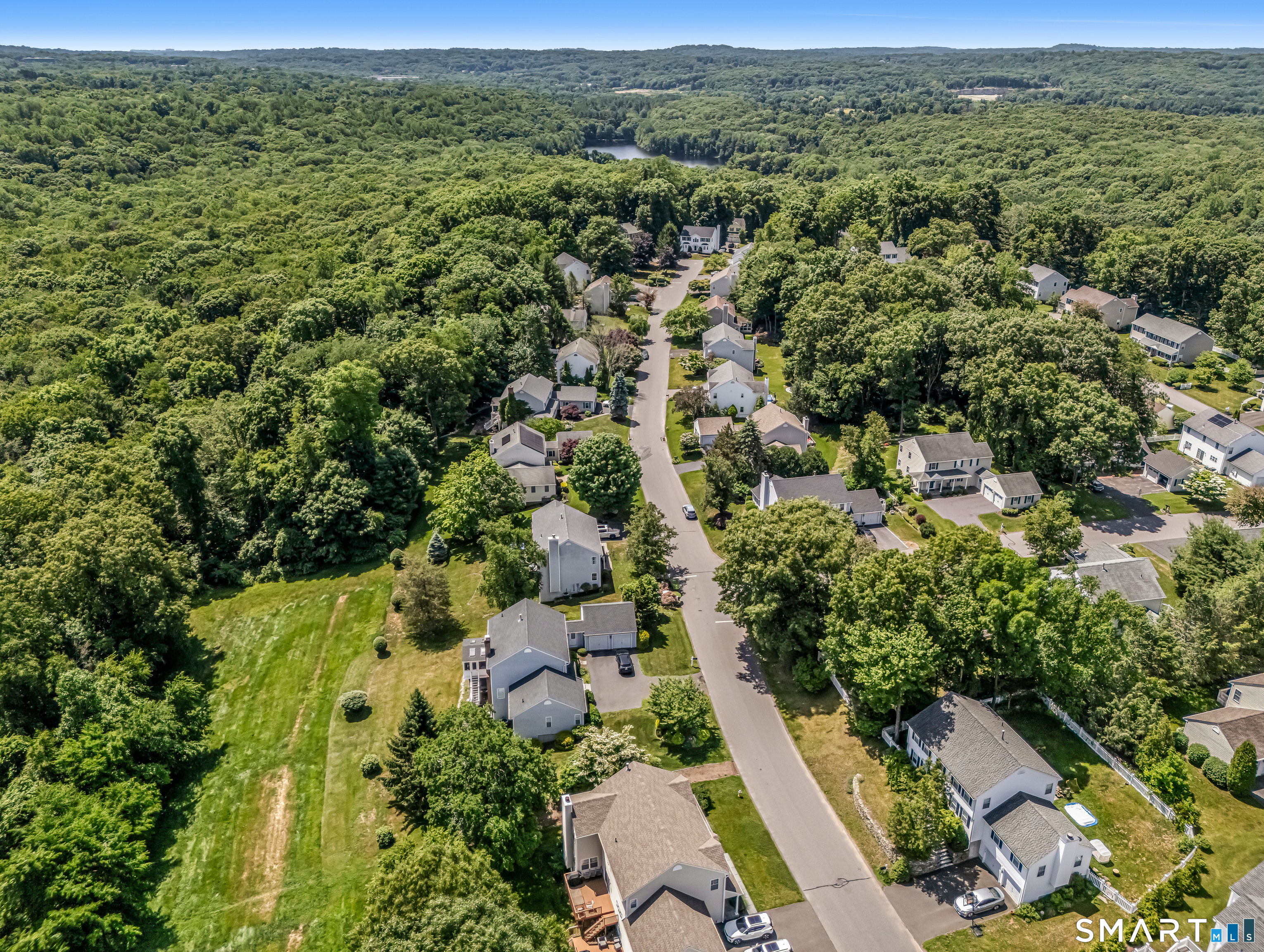 85 Old Colony Road Monroe CT 06468