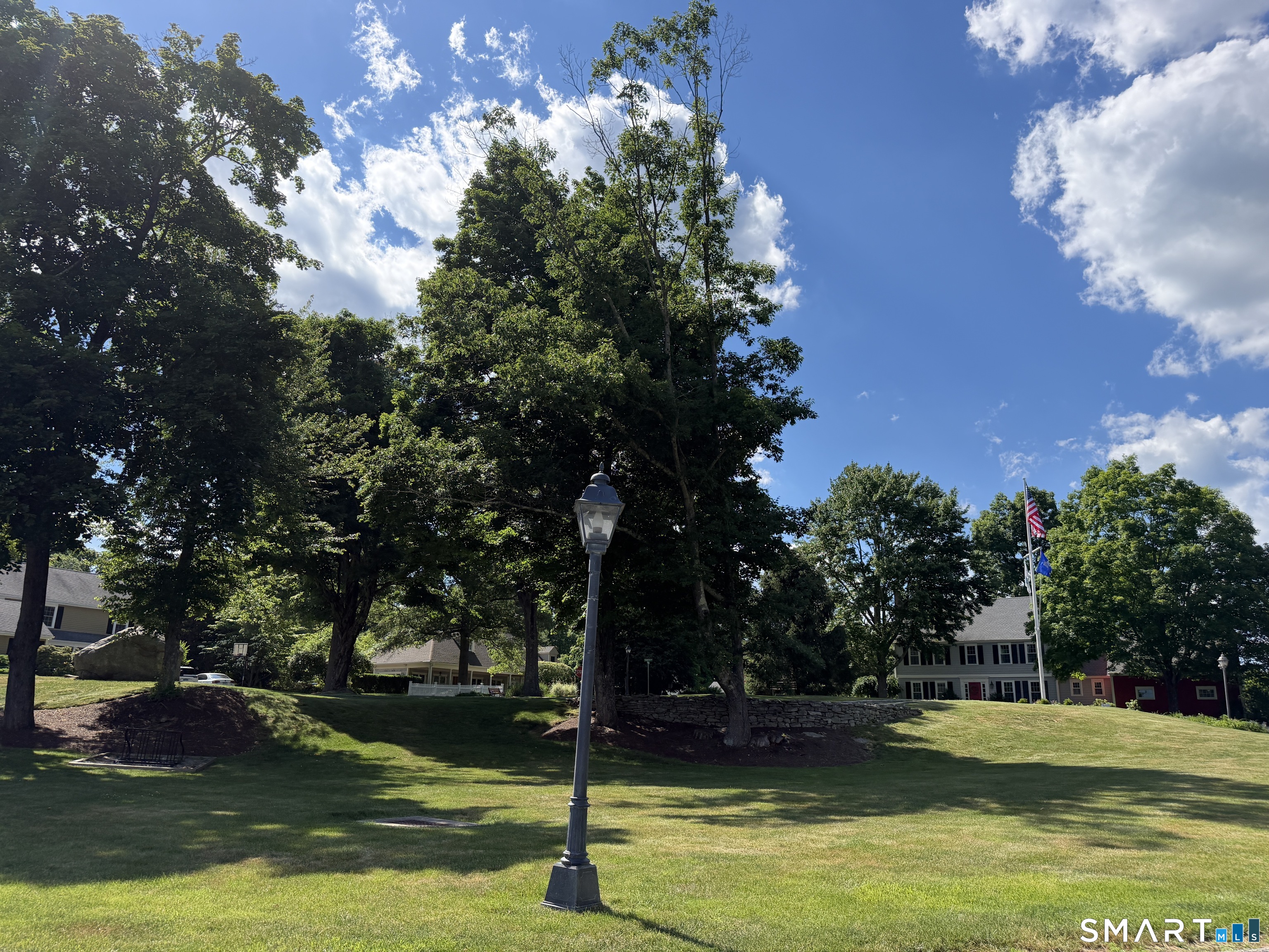85 Old Colony Road Monroe CT 06468