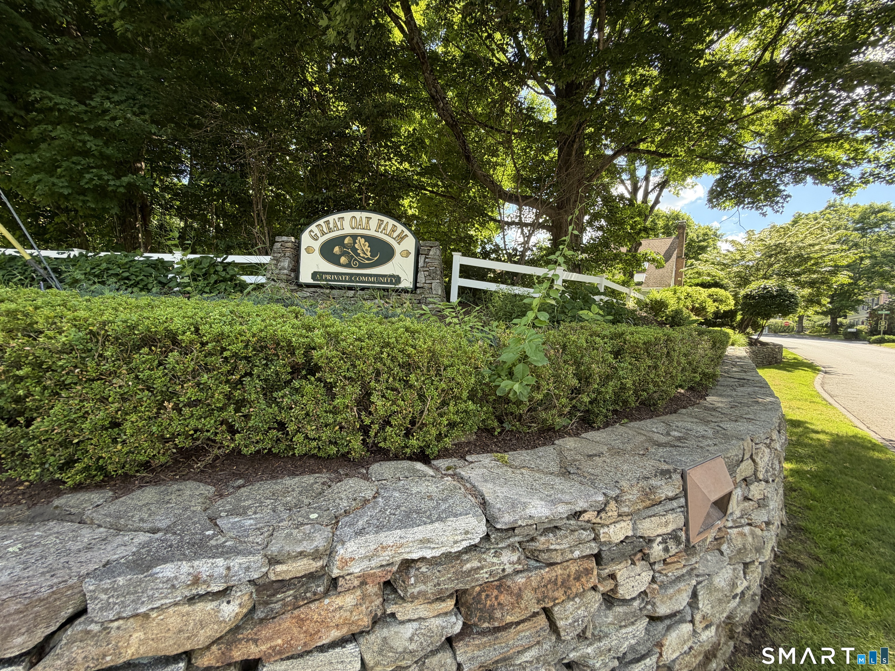 85 Old Colony Road Monroe CT 06468