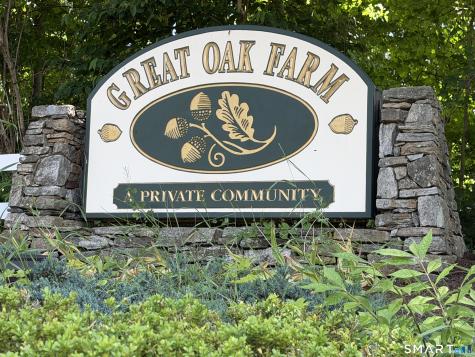 85 Old Colony Road Monroe CT 06468