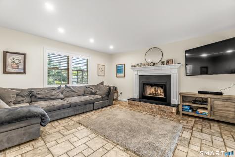 85 Old Colony Road Monroe CT 06468