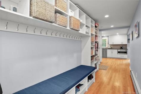 25 Summit Road Greenwich CT 06878