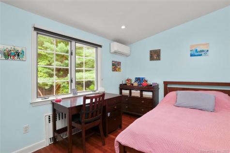 25 Summit Road Greenwich CT 06878