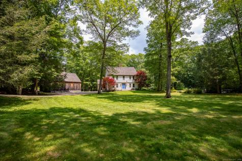 33 Sentry Hill Road Roxbury CT 06783