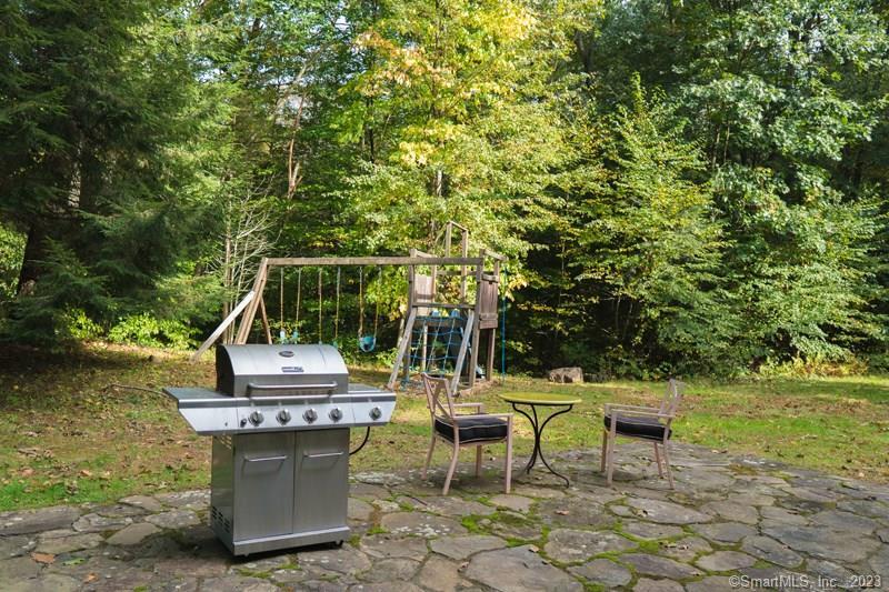 33 Sentry Hill Road Roxbury CT 06783
