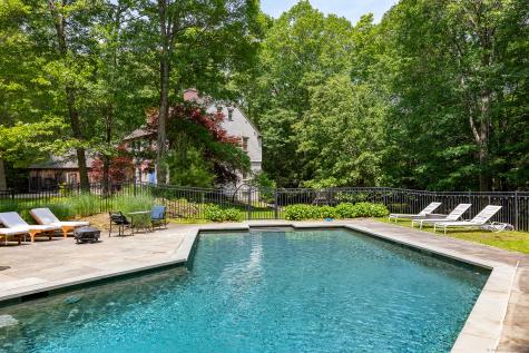33 Sentry Hill Road Roxbury CT 06783