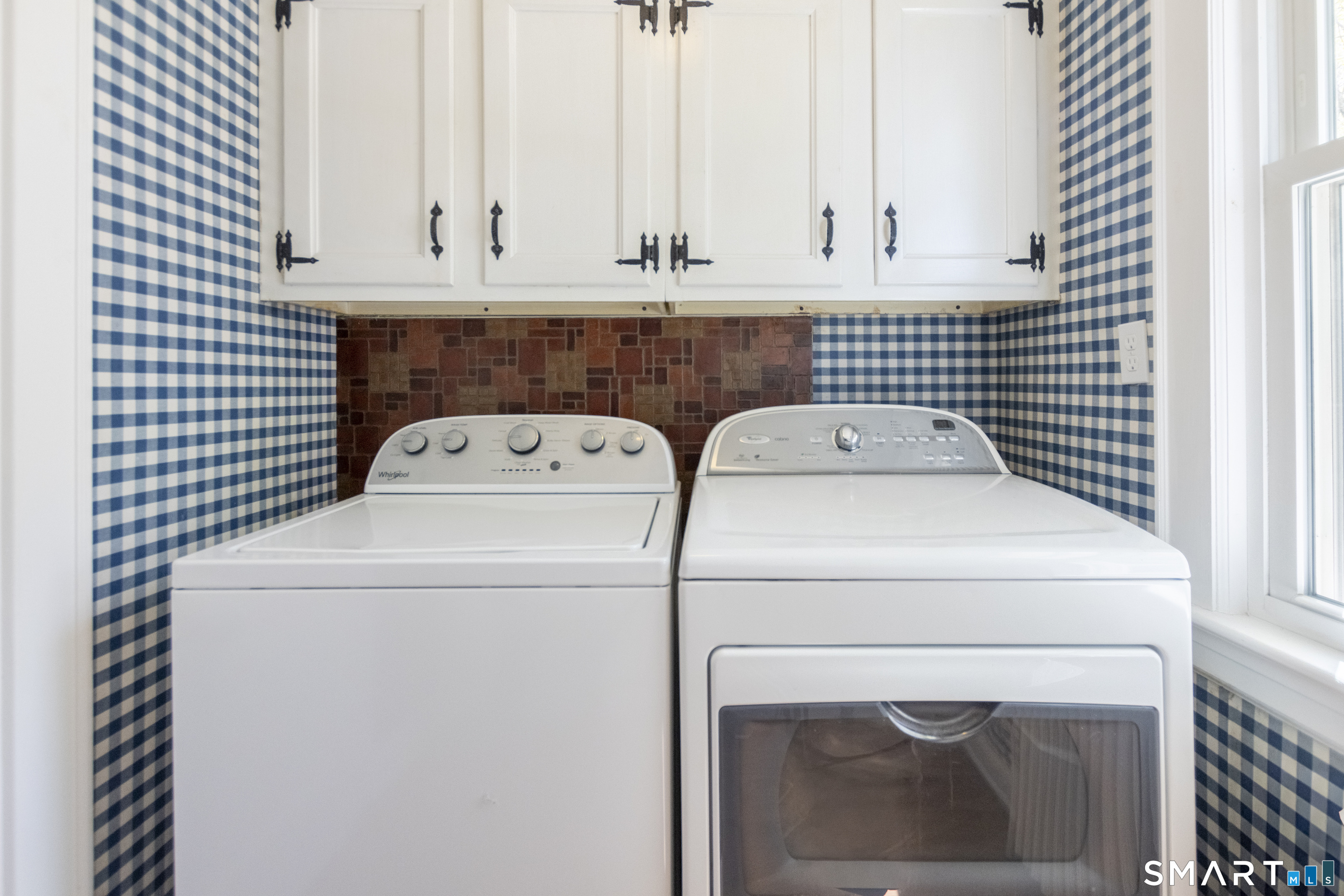 1841 Huntington Turnpike Trumbull CT 06611