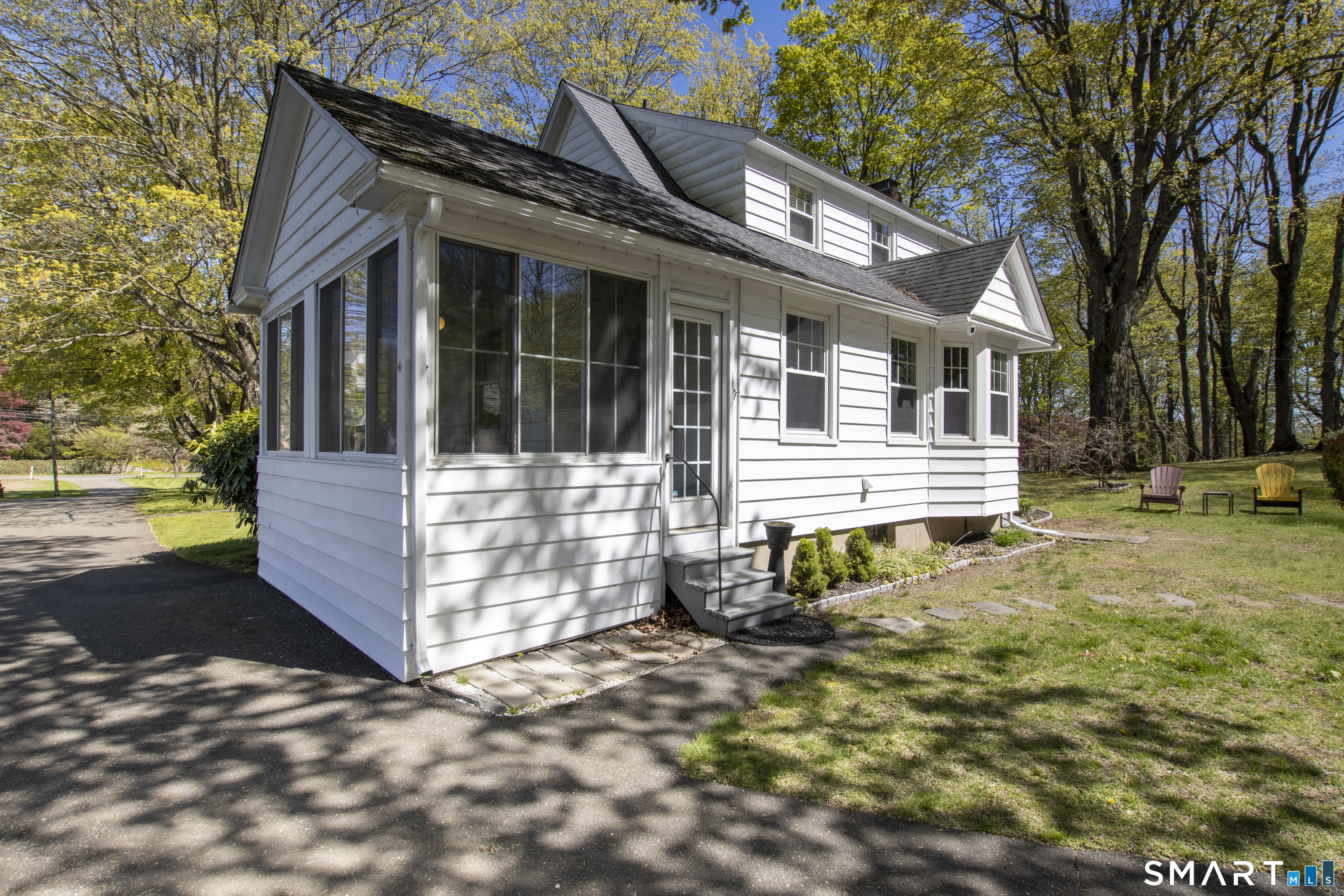 1841 Huntington Turnpike Trumbull CT 06611