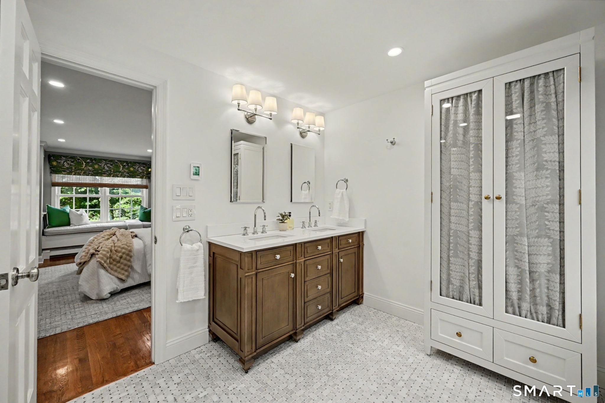 11 Greenbriar Lane Wilton CT 06897