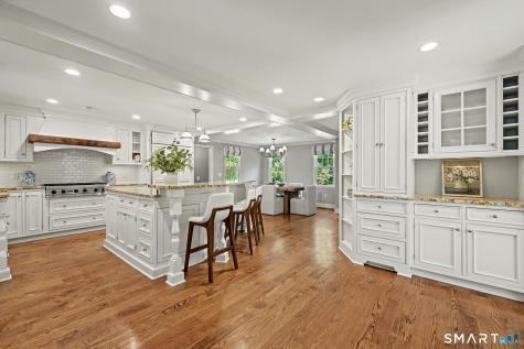 11 Greenbriar Lane Wilton CT 06897