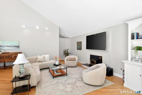 17 Climax Road Simsbury CT 06070