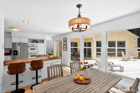 17 Climax Road Simsbury CT 06070