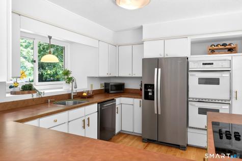 17 Climax Road Simsbury CT 06070